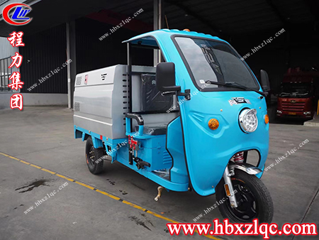 伸縮靈活，可360°旋轉(zhuǎn)，程力牌三輪高壓清洗車(chē)實(shí)現(xiàn)無(wú)死角清洗作業(yè)